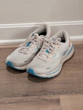 Brooks Adrenaline GTS 23 Women’s Running Shoes White Blue Coral Size 9.5 B